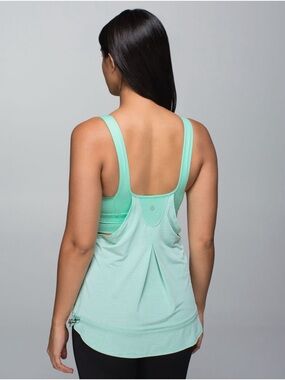 Lululemon Run Times Tank in the Heathered Toothpaste colorway. Size 8